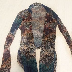URBAN OUTFITTERS FLORAL CARDIGAN